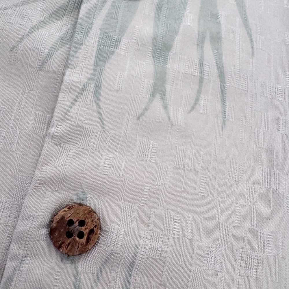 Tommy Bahama 100% Silk Hawaiian Shirt Button Tropical Floral Teal White - Picture 5 of 9